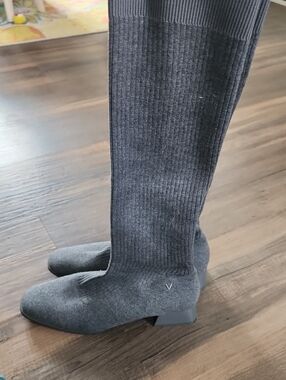Vivaia Water Repellant Heeled Boots